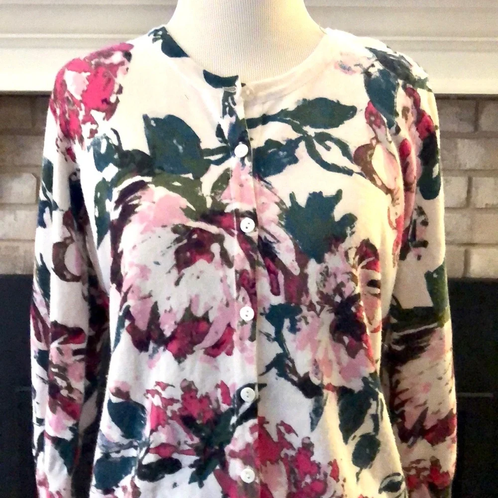 Joseph A White Pink Floral Button Front 3/4 Sleeve Cardigan size Medium
